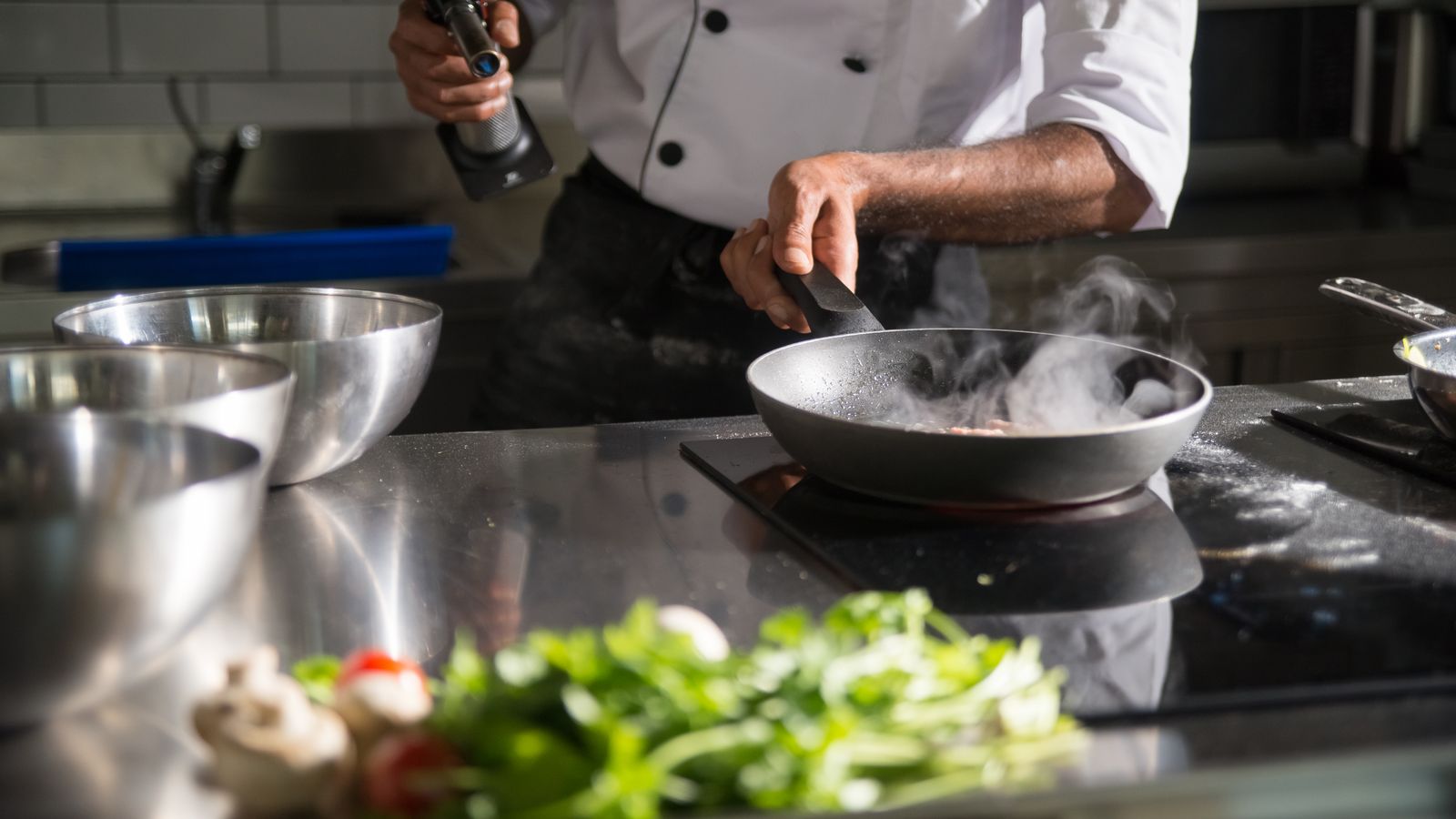 Food & Beverage/ Restaurants